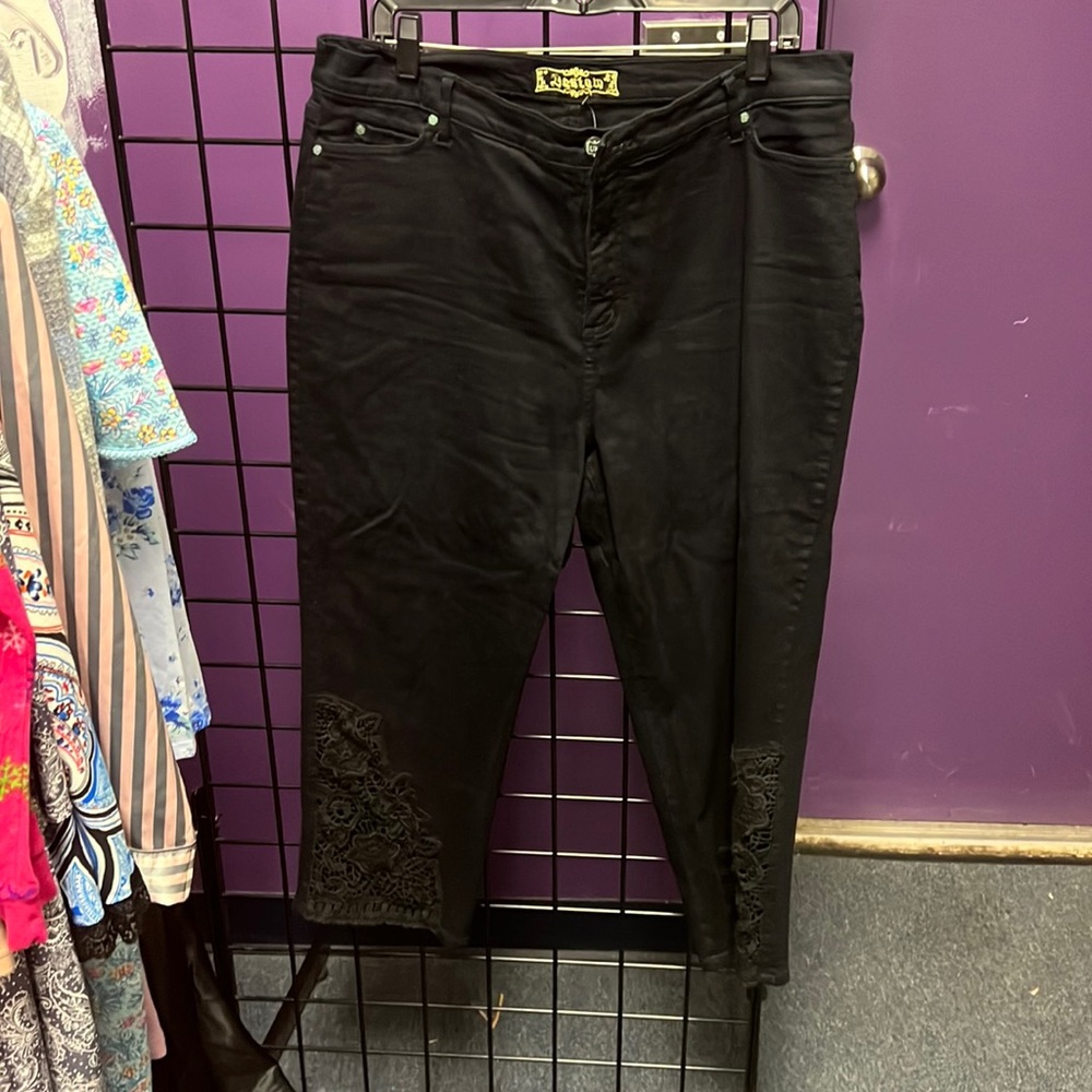 💜Bestow Black Jeans 18